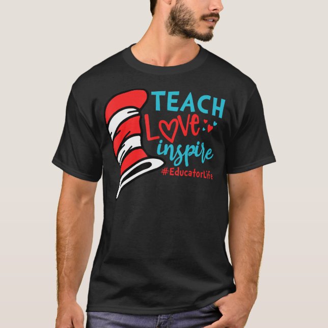Camiseta Enseñar amor inspira la vida del educador (Anverso)