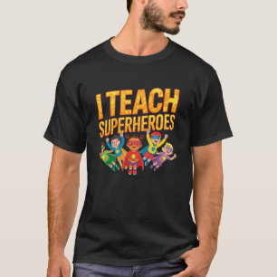 Camiseta Enseño Superhéroes Pre-K Maestro Kindergarten Dive