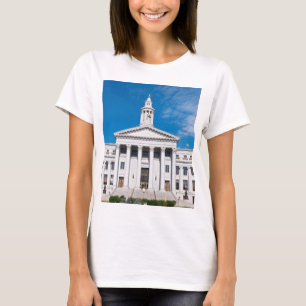 Camiseta Entrada del edificio municipal y de condado de Den