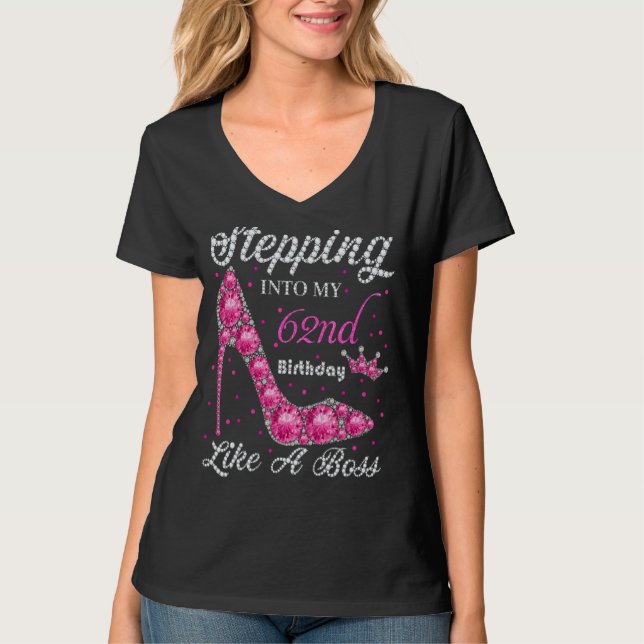 Camiseta Entrando En Mi 62º Día Como Jefe Un Presente W (Anverso)