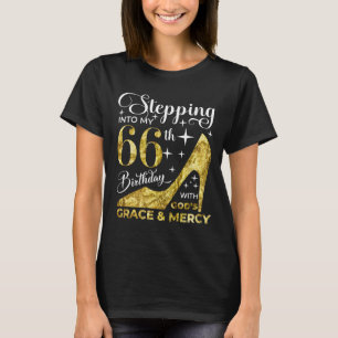 Camiseta Entrando en mi cumpleaños 66 con dioses