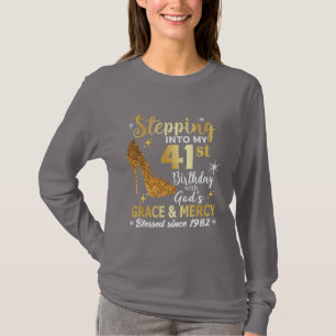 Camiseta Entrando en mi cumpleaños número 41 con la Gracia 