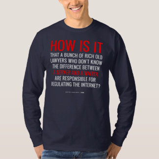 Camiseta Entre un servidor y un camarero