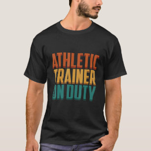 Camiseta Entrenador Atlético En El Aparato De Entrenamiento