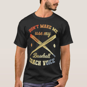 Camiseta Entrenador de béisbol que dice Instrucción de béis