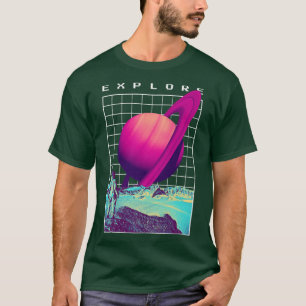 Camiseta Eplore Saturn Retro Astronaut Astral Cosmic Design