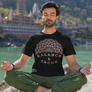 Camiseta Equilibrio moderno de Mandala rosa Rubor y yoga Ta