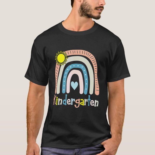 Camiseta Equipo Arcoíris de Kinder Hello Kinderrocks Squad  (Anverso)