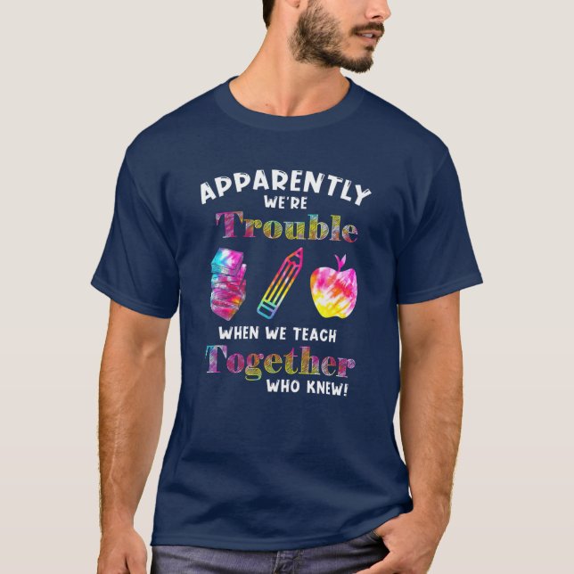 Camiseta Equipo arcoiris de primer grado Hola profesor de p (Anverso)