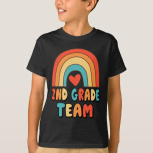Camiseta Equipo de 2do Grado - Corazón de Arcoíris de Profe
