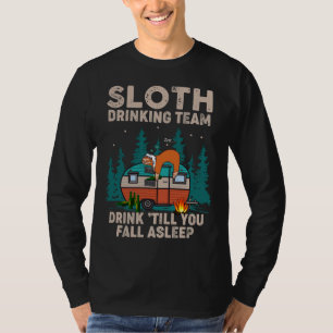 Camiseta Equipo de bebidas de eslogan de camping
