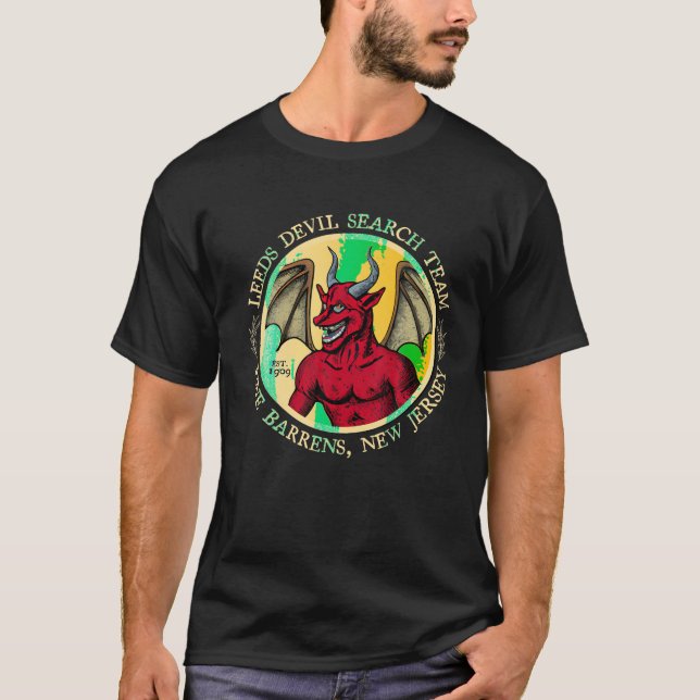 Camiseta Equipo De Búsqueda De Leeds Devil Est 1909 Pine Ba (Anverso)