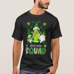 Camiseta Equipo de enfermeras neuro St Patrick Day Gnomes I