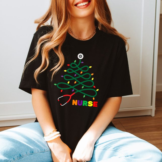 Camiseta Equipo de enfermería: Navidades de árboles de este (Subido por el creador)