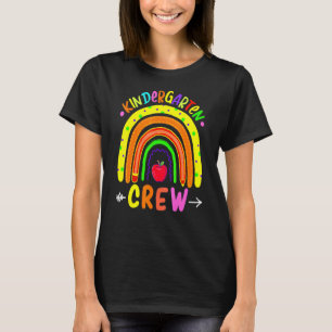 Camiseta Equipo de kindergarten: El amor arcoiris de vuelta