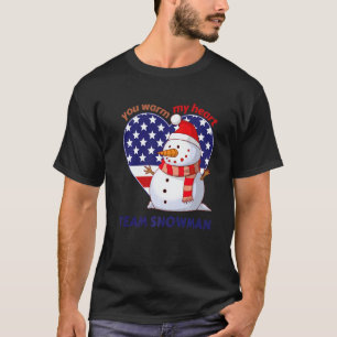 Camiseta Equipo de muñeco de nieve con forma de corazón que