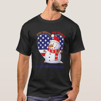 Camiseta Equipo de muñeco de nieve con forma de corazón que