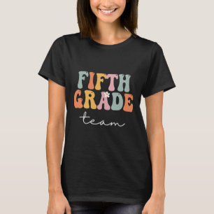 Camiseta Equipo De Quinto Grado Retro Groovy Vintage Primer