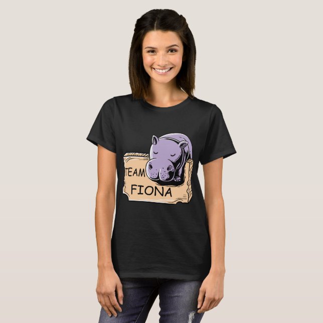 Camiseta Equipo Fiona de Fiona del hipopótamo del bebé del (Anverso completo)