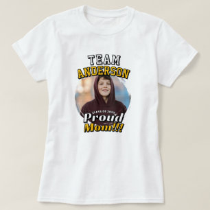 Camiseta Equipo Preppy [Apellido] Orgullosa Mamá Graduada F