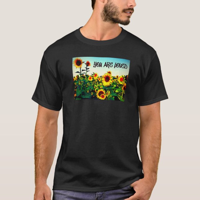 Camiseta Eres amado Girasoles (Anverso)