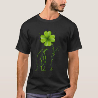 Camiseta Eres Mi Amuleto de la Suerte Pingüino Trébol de Sa