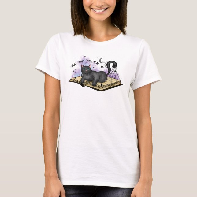 Camiseta Eres un gato negro mágico | Para Bookworm (Anverso)