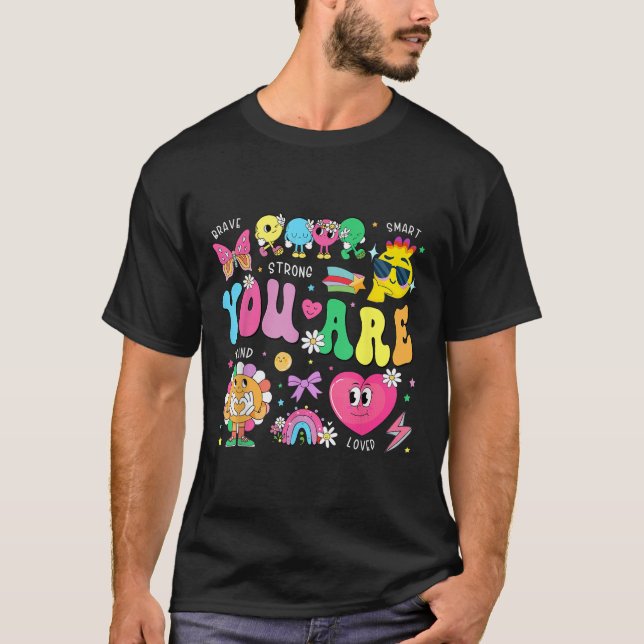Camiseta Eres Un Valiente Inteligente Muy Amado Motivación  (Anverso)