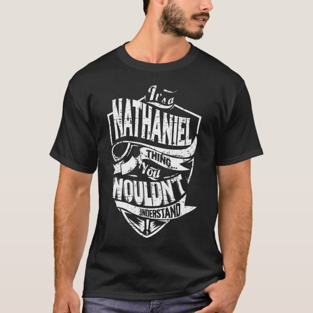 Camiseta Es algo NATHANIEL (Anverso)