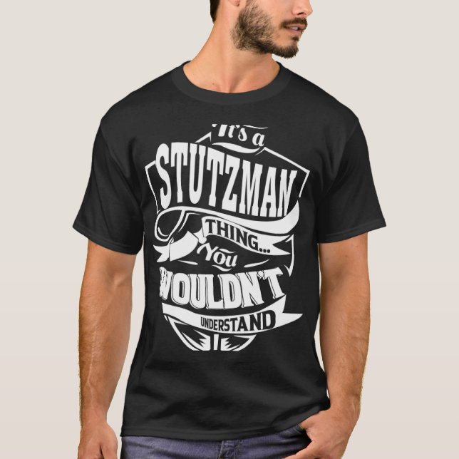 Camiseta Es algo STUTZMAN (Anverso)