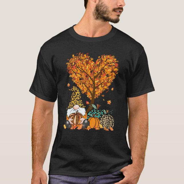 Camiseta Es Fall Y'all Cute Gnomes Pumpkin Autumn Tree Fa (Anverso)