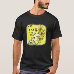 Camiseta Es Fuerte, valiente, cálida y cariñosa paciente Se