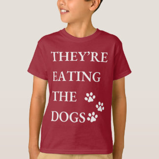 Camiseta Es gracioso que coman los perros en Springfield