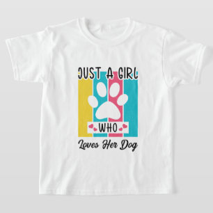 Camiseta Es gracioso que el chica ame al perro