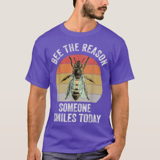 Camiseta Es La Razón Por La Que Alguien Sonríe Hoy Diversió