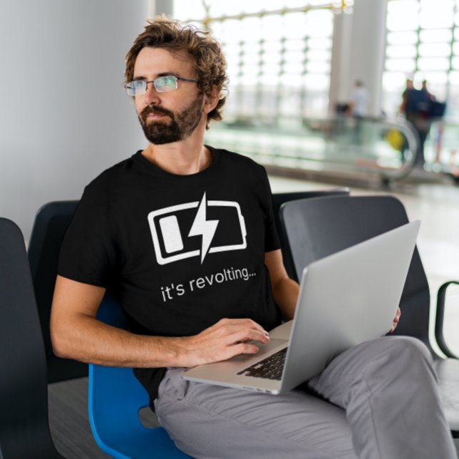 Camiseta Es revolucionaria - carga de batería (Subido por el creador)