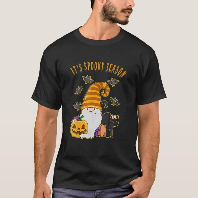 Camiseta Es temible la temporada divertida Gnome lindo gato (Anverso)