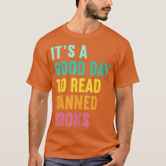 Camiseta Es un buen día para leer libros prohibidos en luga