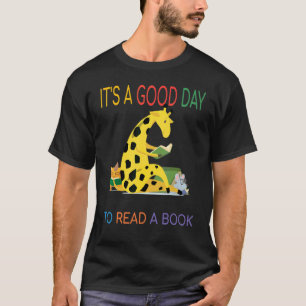 Camiseta Es un buen día para leer un libro Giraffe leyendo 