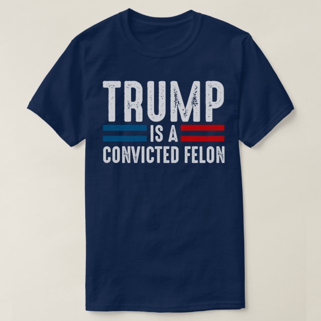 Camiseta Es un delincuente convicto (Diseño del anverso)