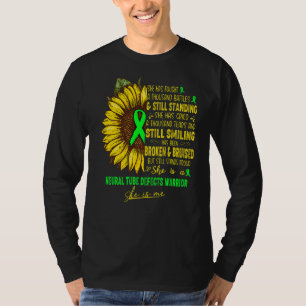 Camiseta Es Una Neural Que Daña A La Guerrera Y Ella Es Yo