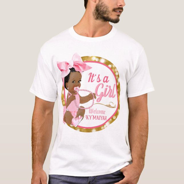 Camiseta Es una niña de la etnia Chica, una vaca rosada y p (Anverso)