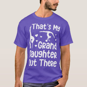 Camiseta Esa es mi nieta ahí fuera