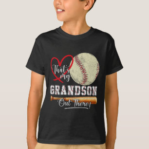 Camiseta Esa es mi nieto ahí fuera, abuela de béisbol.