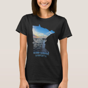 Camiseta Esbozo de estado de Minnesota Grand Marais Sunset