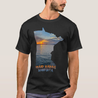 Camiseta Esbozo de estado de Minnesota Grand Marais Sunset