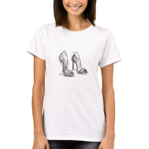Esbozo elegante de tacones altos