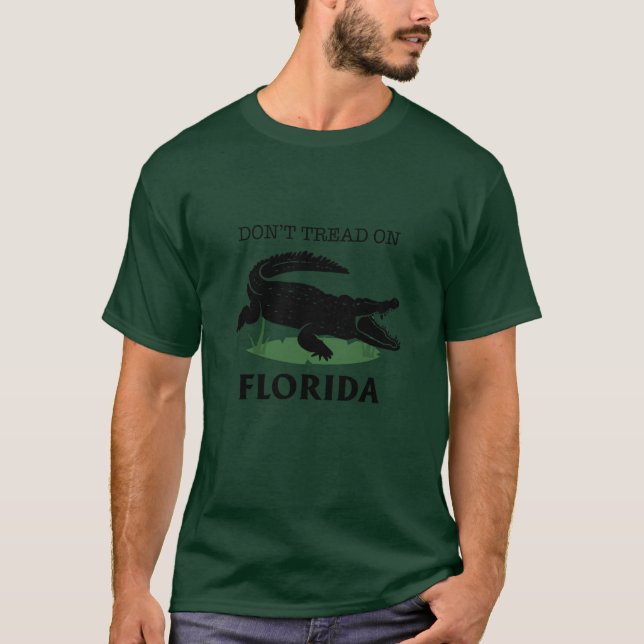 Camiseta Escape a Florida No Tread Alligator Unisex T-S (Anverso)