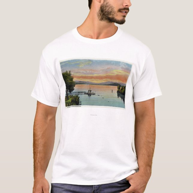 Camiseta Escena de la puesta del sol en el lago (Anverso)
