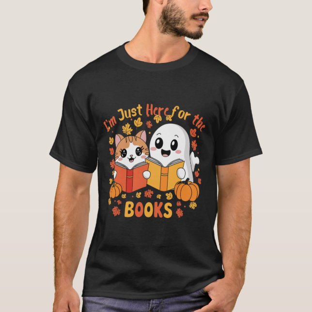 Camiseta Escena De Libros De Halloween De Lectura De Gato Y (Anverso)